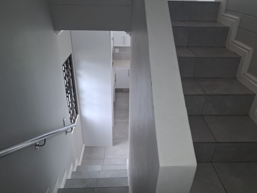 To Let 3 Bedroom Property for Rent in Winterstrand Eastern Cape